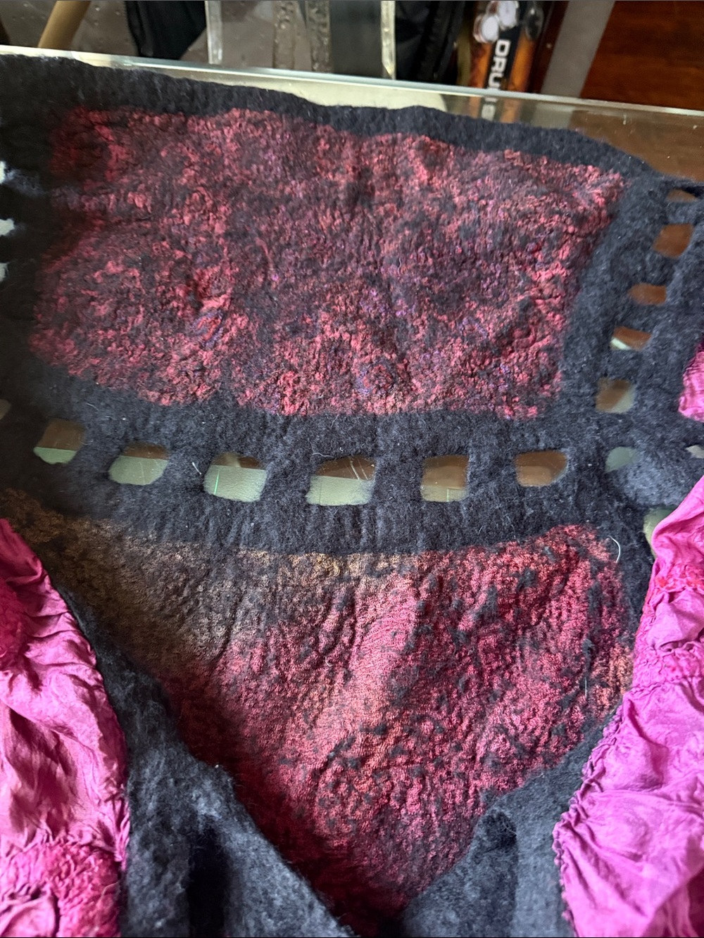 Hand Crafted Pink & Black Hooded Draped Cape 100%Painting silk and 100%wool - Picture 7 of 12